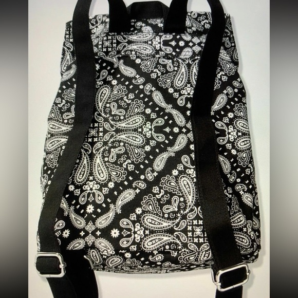 VS PINK Mini B&W Paisley/Bandana Print Drawstring Backpack - Picture 8 of 8
